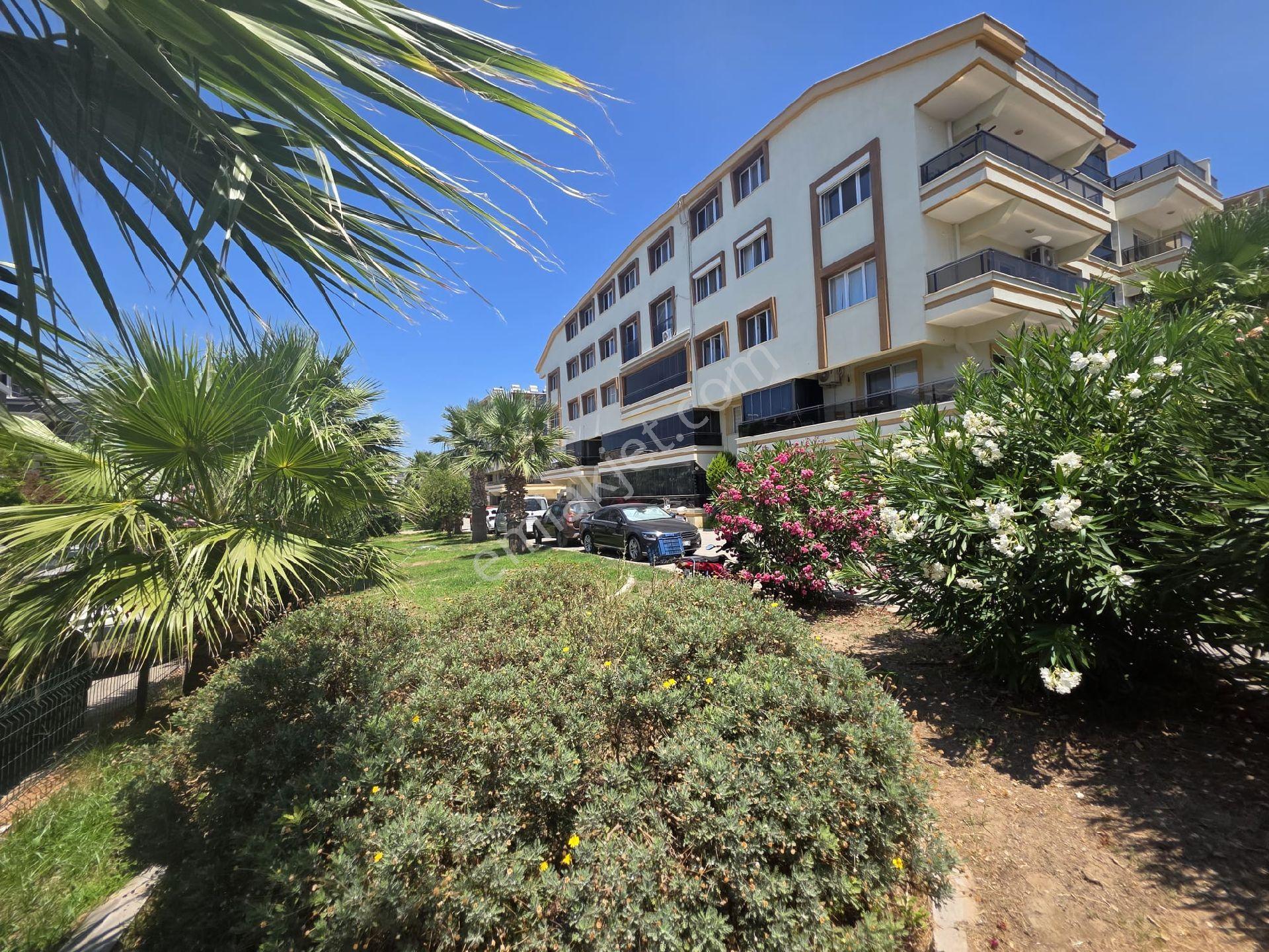 Didim Efelerde Lüks Havuzlu Sitede Satılık 2+1 Eşyalı Daire
