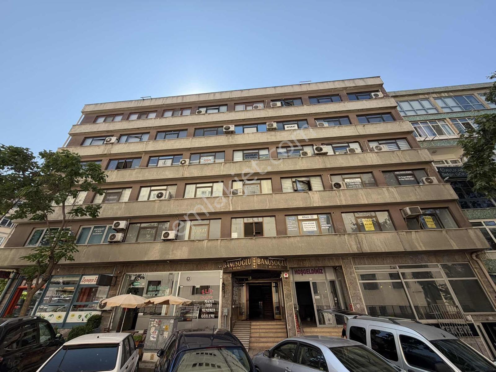 Uluyol'da Banuşoğlu İş Merkezin'de Kiralık 1+1 Ofis - Görsel 11