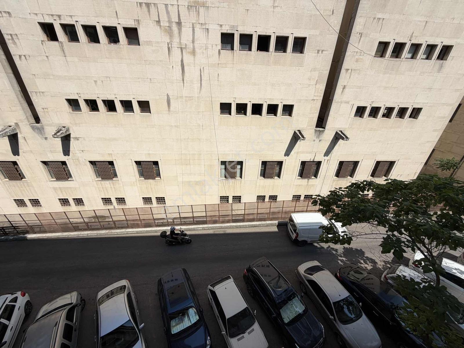 Uluyol'da Banuşoğlu İş Merkezin'de Kiralık 1+1 Ofis - Görsel 12