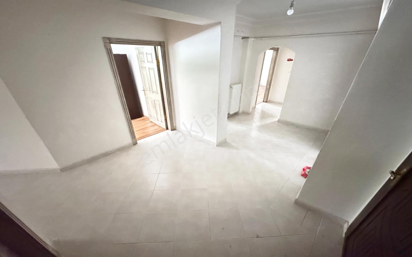 Esertepe Şinasi İlkokulu Karşısı Kat Konumunda Geniş 3+1 Daire - Görsel 27