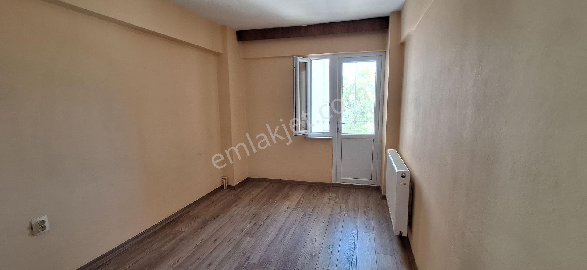 Cemal Emlak Bursa Yıldırım Namazgah Bakımlı 2+1 Arka Kat Daire - Görsel 11