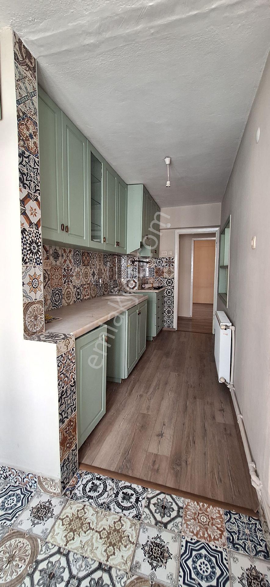 Cemal Emlak Bursa Yıldırım Namazgah Bakımlı 2+1 Arka Kat Daire - Görsel 25