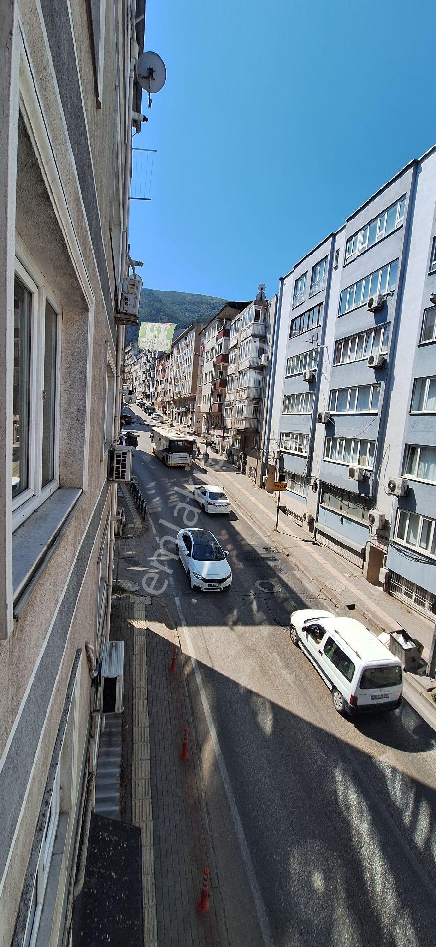 Cemal Emlak Bursa Yıldırım Namazgah Bakımlı 2+1 Arka Kat Daire - Görsel 9