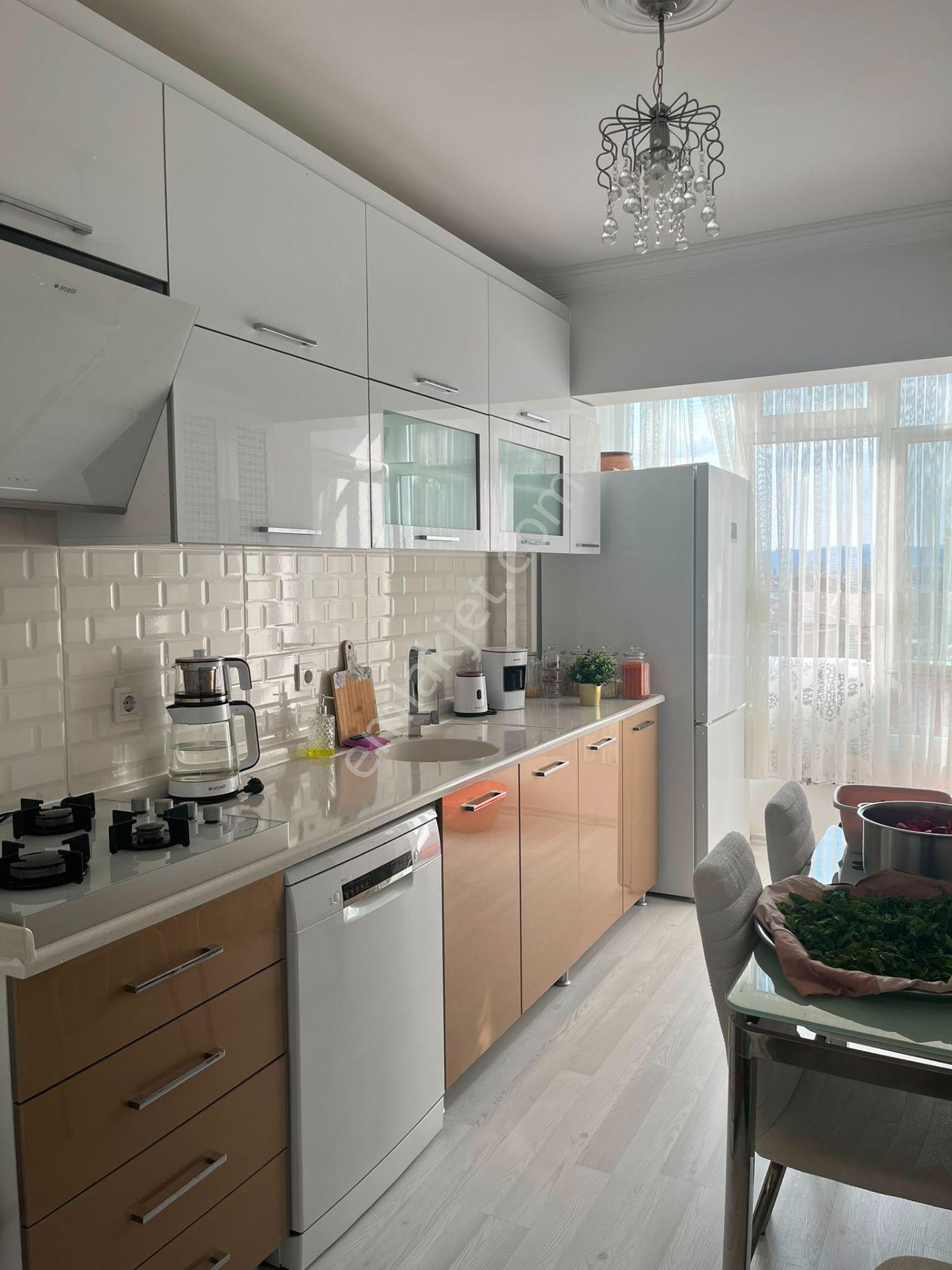 3+1 Bağımsız Salon Önü Açık Manzaralı Geniş Satılık Daire Yıldız Emlak'tan - Görsel 12