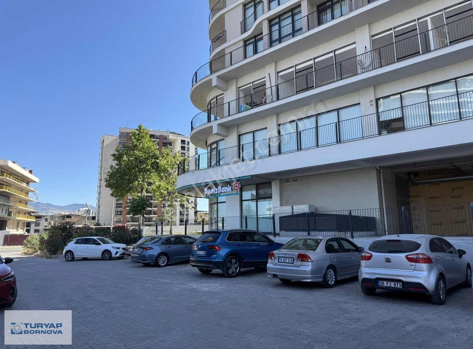 Modda Bulvarında Satılık Yan Cephe Ticari Dükkan - Görsel 12