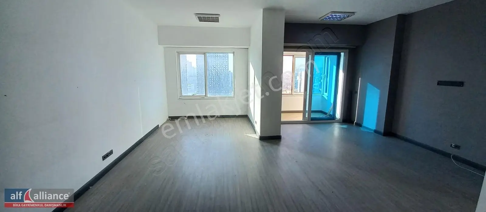 Ağaoğlu My Offıce 212'de 1+1 Balkonlu Ofis (5 Otopark+9m²depo) - Görsel 4