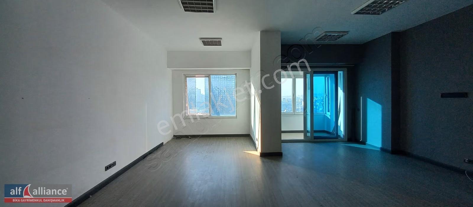Ağaoğlu My Offıce 212'de 1+1 Balkonlu Ofis (5 Otopark+9m²depo)
