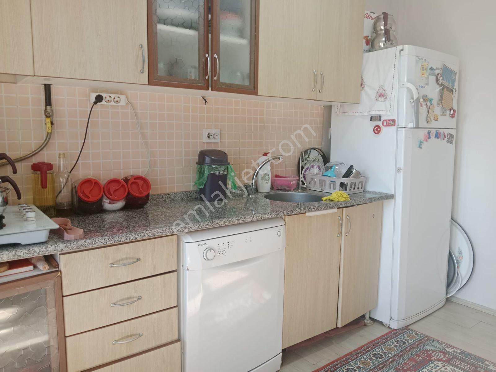 Acil! Bahçelievler Tokide 3+1 Geniş Ara Kat Daire - Görsel 11