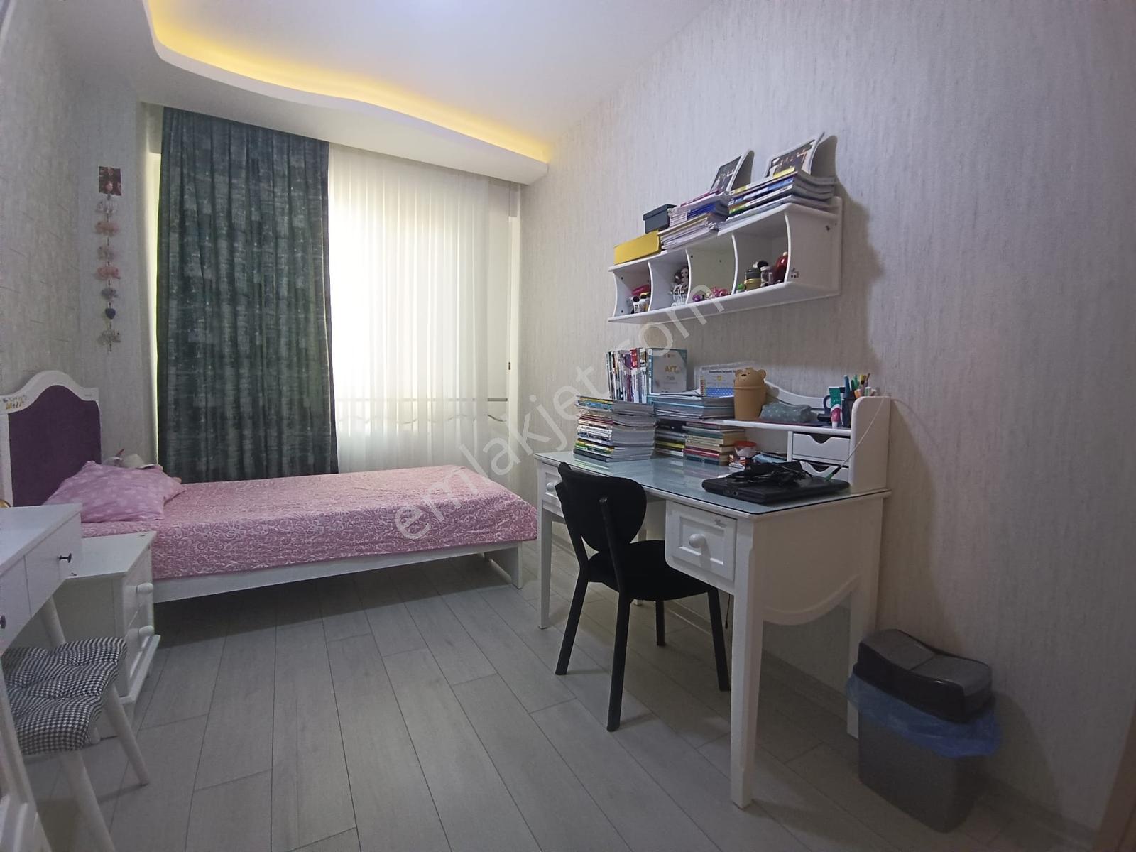Rota Dan Winstown Civarı 3.5+1 Havuzlu Satılık Lüks Daire - Görsel 23