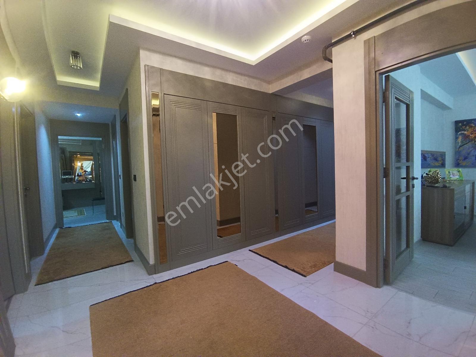 Rota Dan Winstown Civarı 3.5+1 Havuzlu Satılık Lüks Daire - Görsel 28