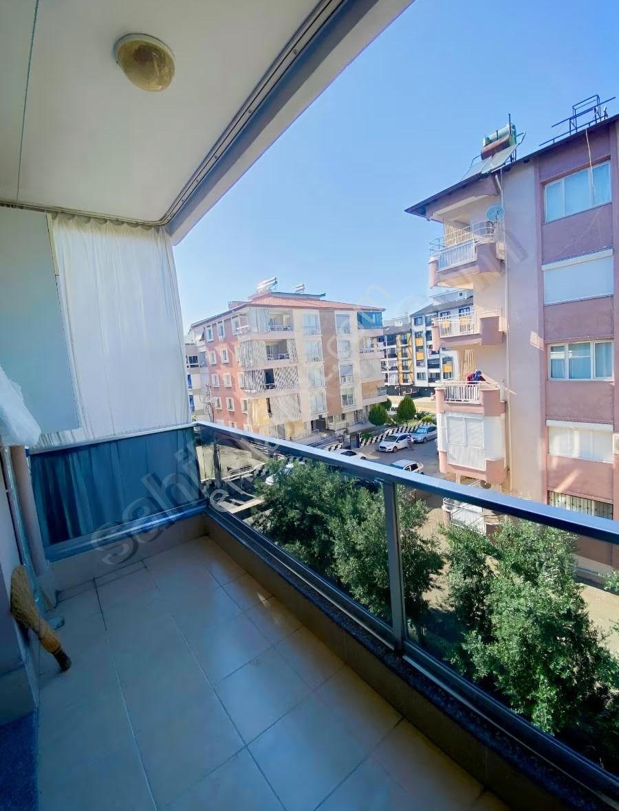 Satılık 3+1 Ferah Ve Aydınlık Daire - Görsel 10