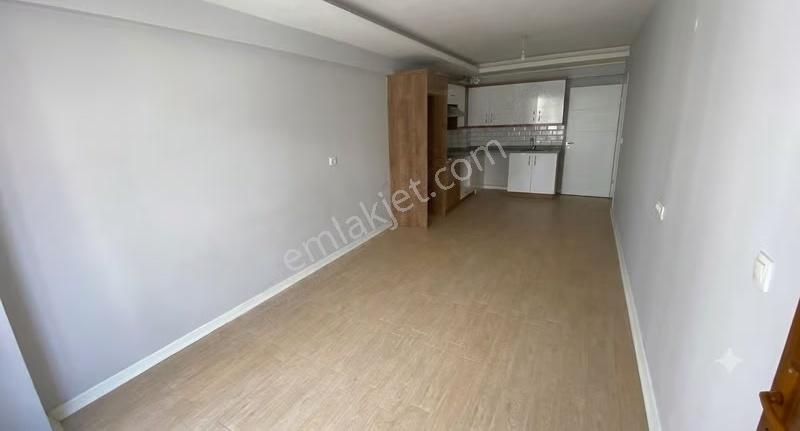 2+1 Şüheda Cad. Tren Yolu Yakını Kiralık Daire - Görsel 5