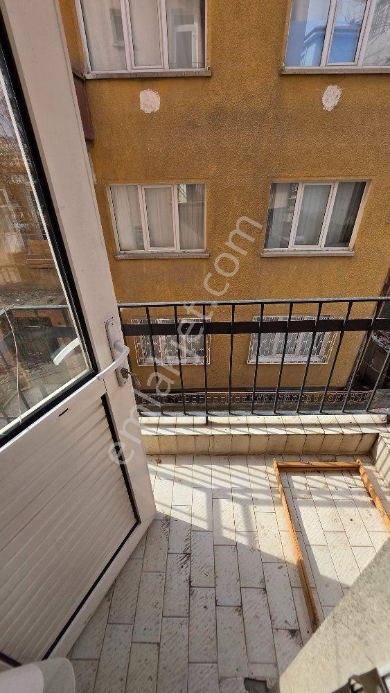 3+1 Bağımsız Salon Ön Cephe 1.kat Merkezi Konumda Satılık Daire Yıldız Emlak'tan - Görsel 16