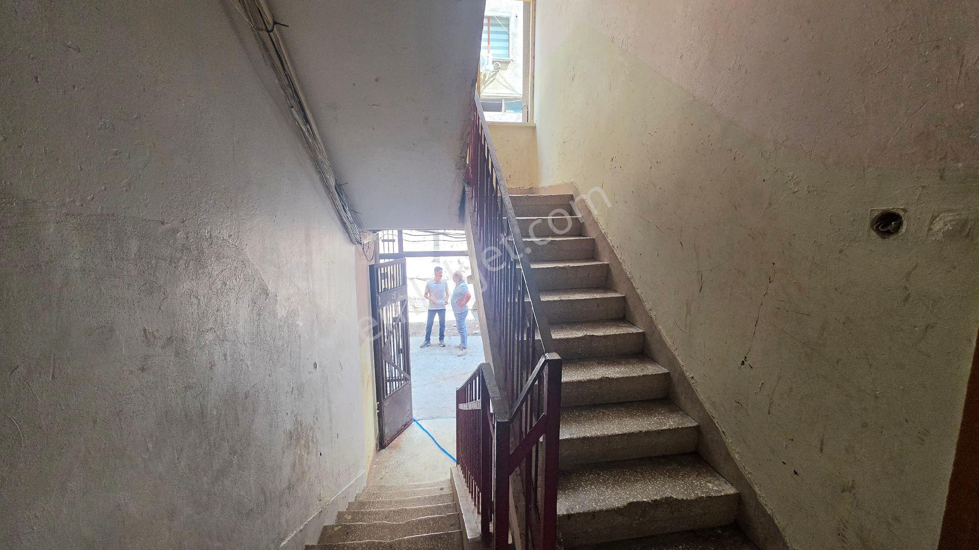 Aliemri 1.sokak Bakımlı Satılık Zemin Kat - Görsel 18