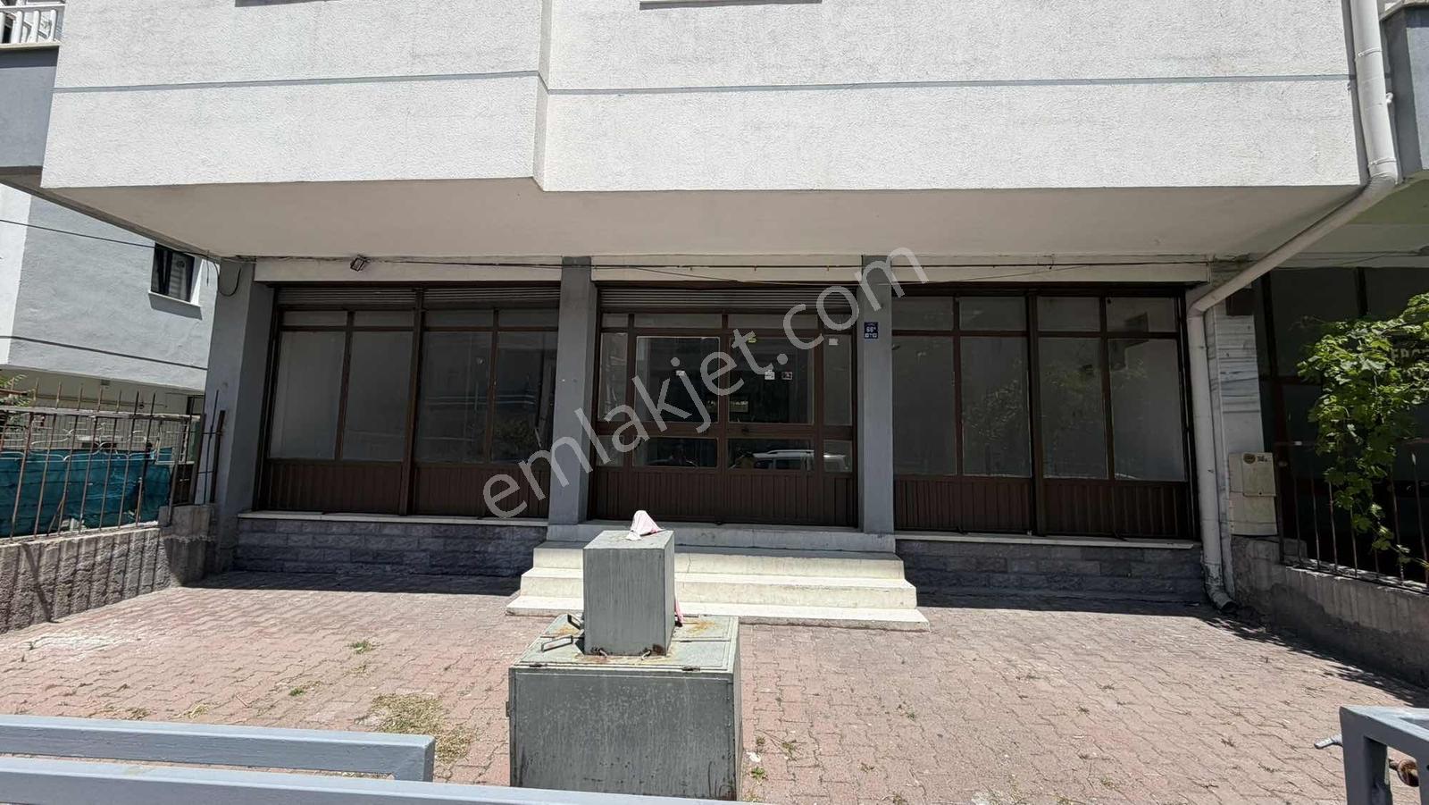 Yeni Mahalle De Bodrumlu Geniş Dükkan - Görsel 6