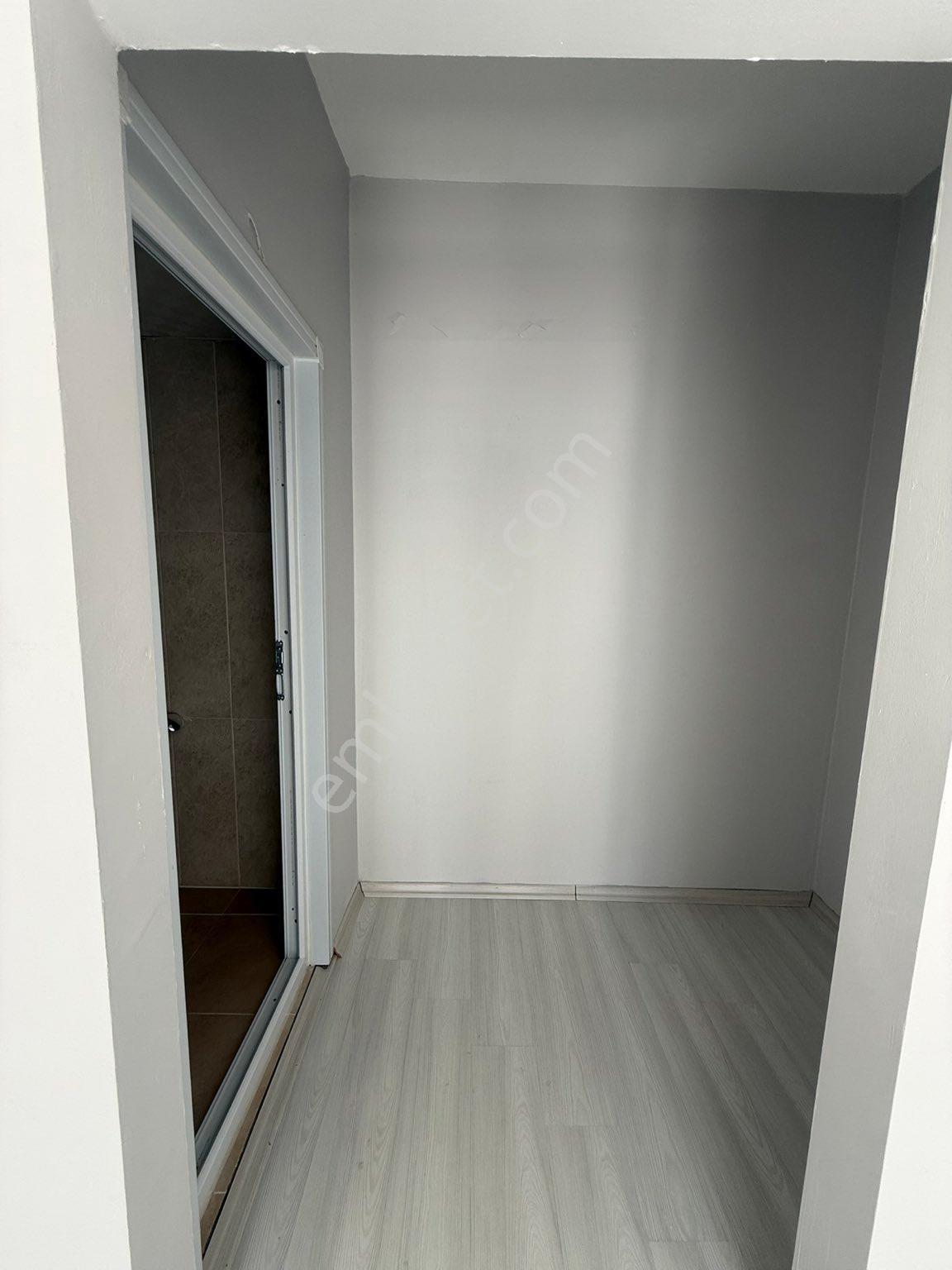 Bostanbaşı Çiftlik Cad Tarım Kredi Market Karşısında 5. Kat 4+1 Satılık Daire - Görsel 6