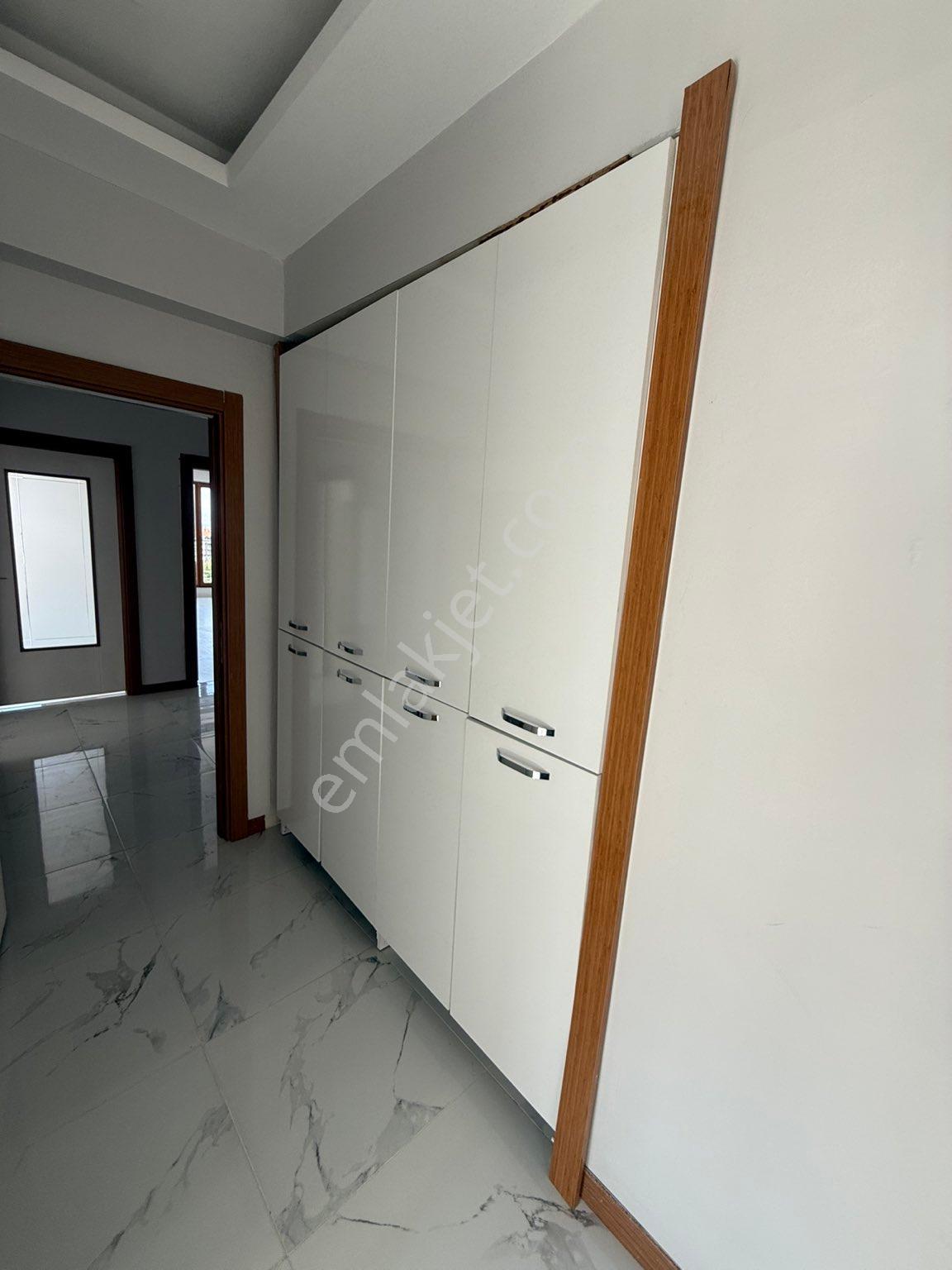 Bostanbaşı Çiftlik Cad Tarım Kredi Market Karşısında 5. Kat 4+1 Satılık Daire - Görsel 5
