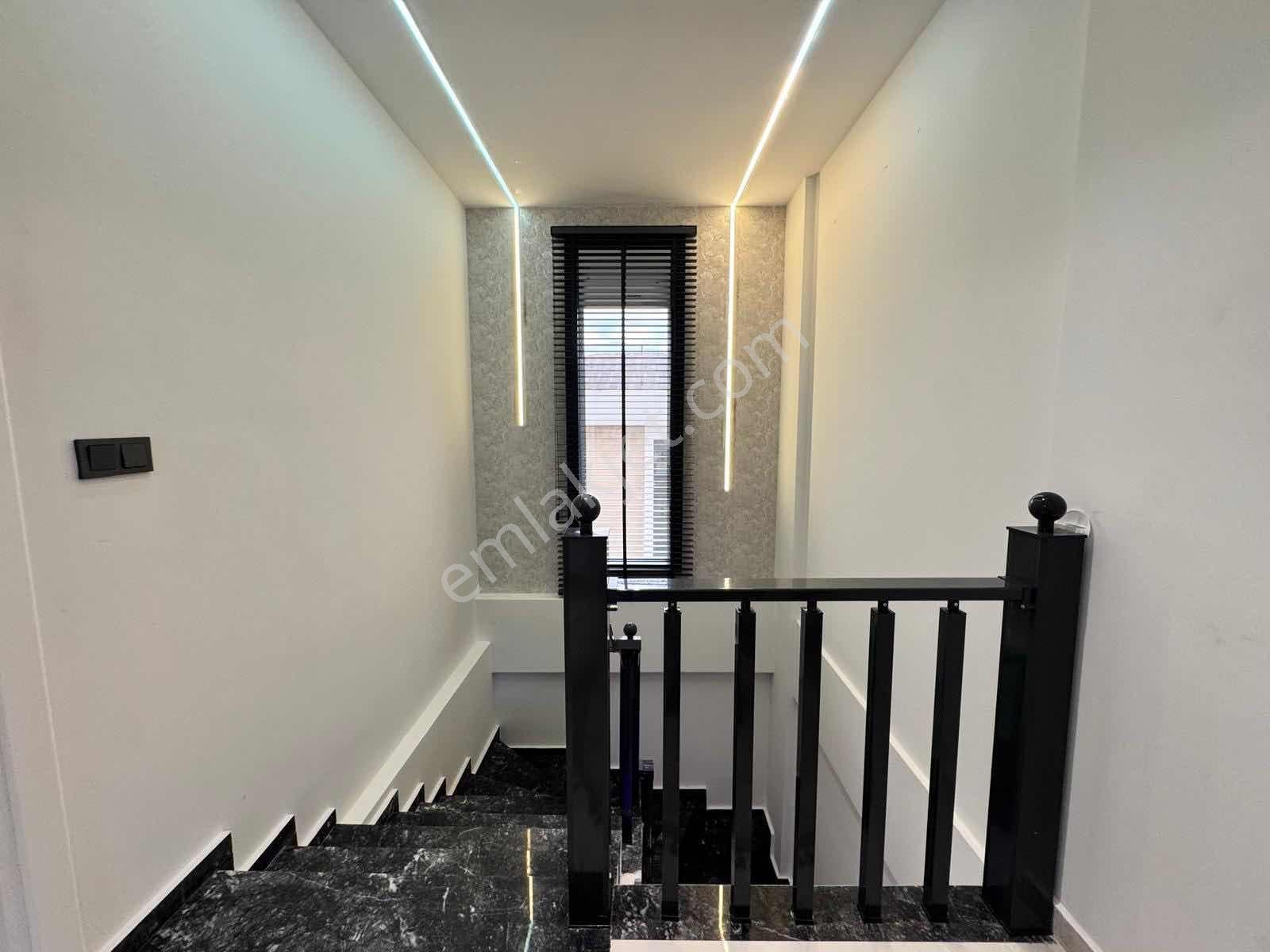 Didim'de Satılık Full Eşyalı 3+1 Havuzlu Villa -alt Kat Odalı - Görsel 35