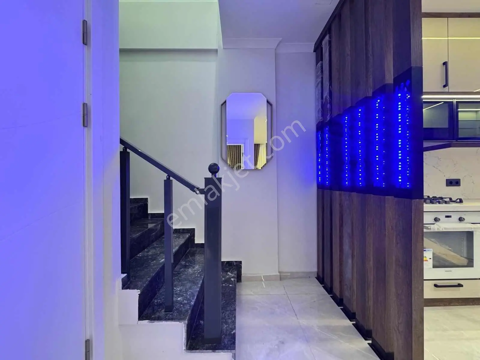 Didim'de Satılık Full Eşyalı 3+1 Havuzlu Villa -alt Kat Odalı - Görsel 24