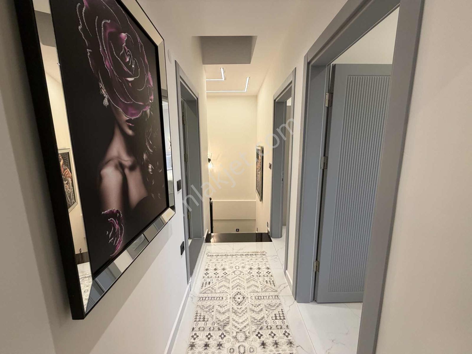 Didimde Ultra Lüks Eşyalı 3+1 Havuzlu Villa - Görsel 33