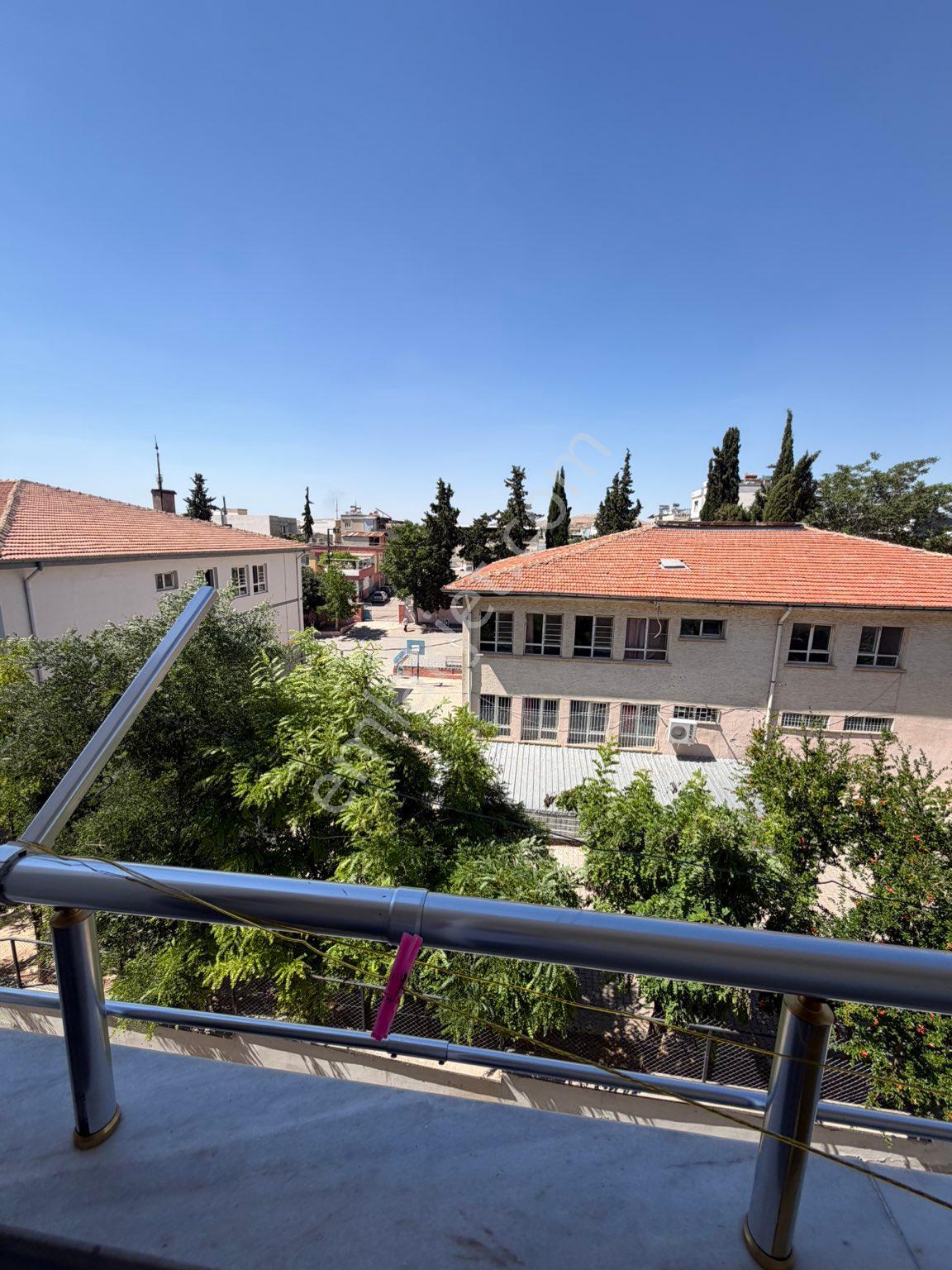 Merkezi Konumda Geniş Ara Kat Daire - Görsel 8