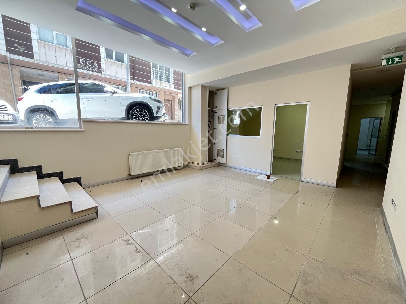 Seba'dan Sefaköy Merkezde 200 M2 Yeni Bina Düz Ayak Dükkan - Görsel 17