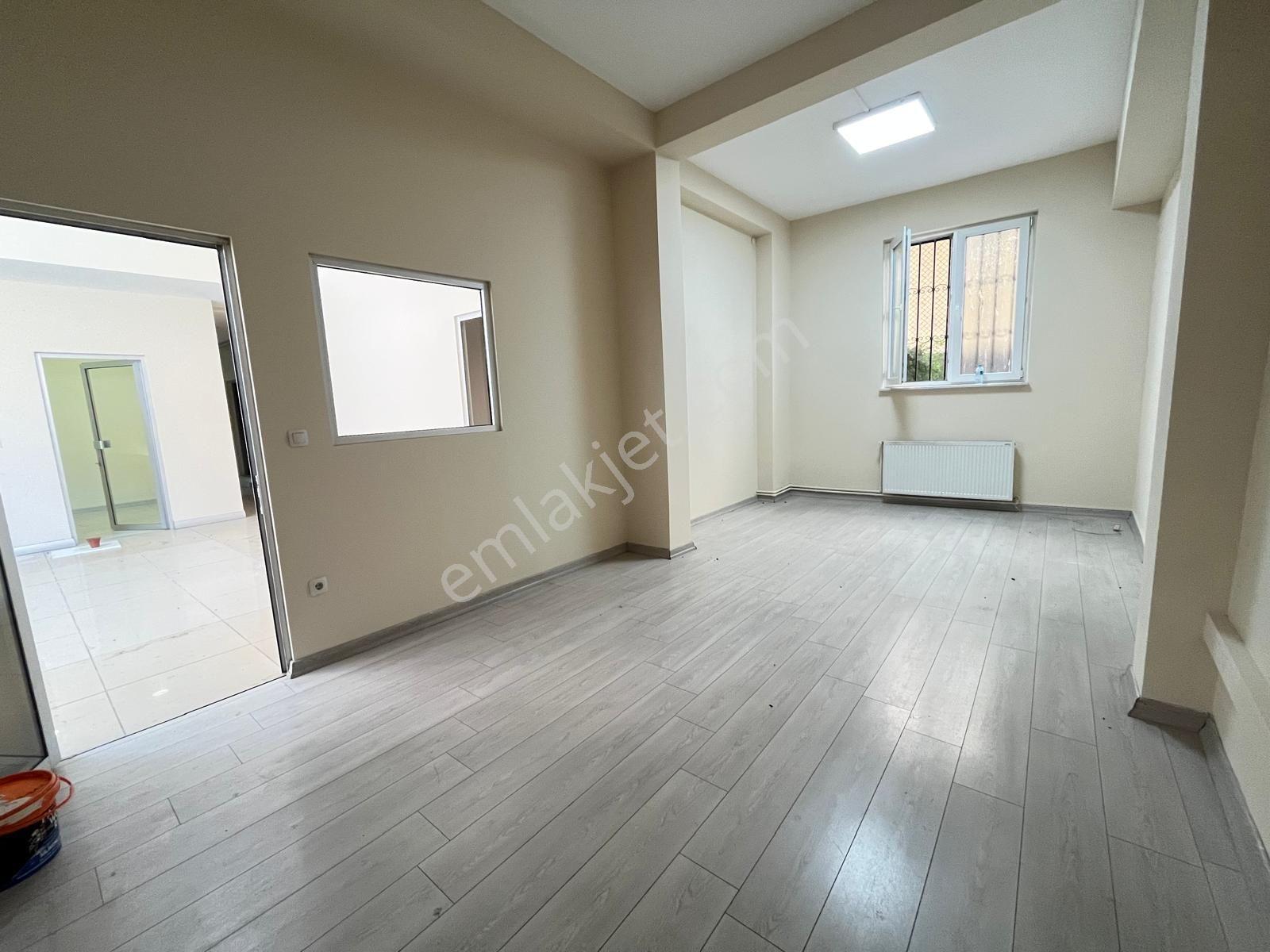 Seba'dan Sefaköy Merkezde 200 M2 Yeni Bina Düz Ayak Dükkan - Görsel 5