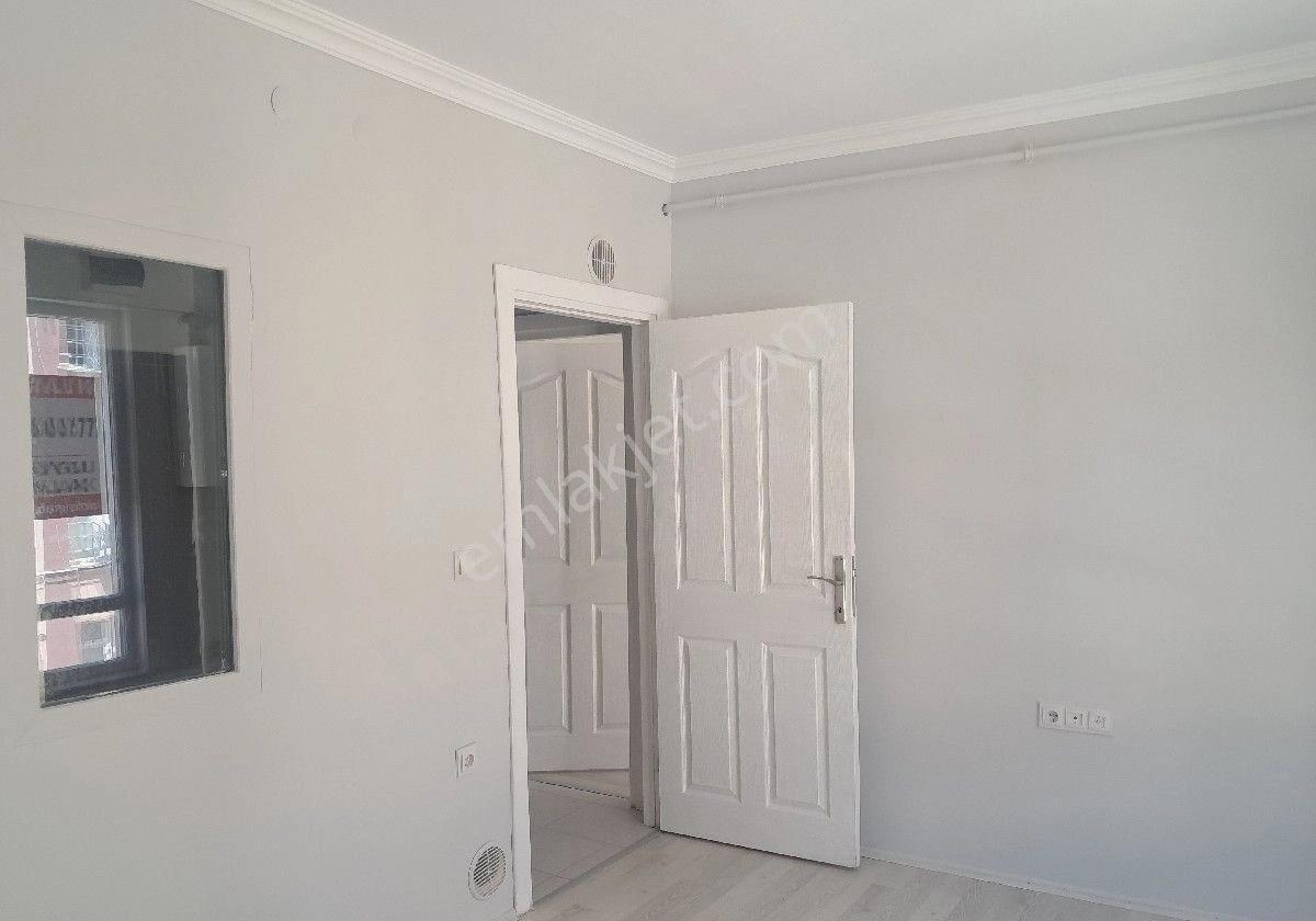 Duygu Emlak'tan Büyükdere Ogü Karşısında Kiralık 1+1 Bakımlı Daire - Görsel 14