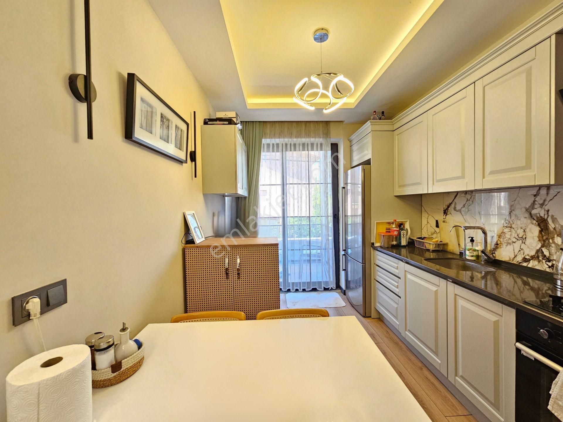 Goldhouse Dan Satılık Daire Taşyaka Da Modern Asansörlü Binada 1+1 - Görsel 3