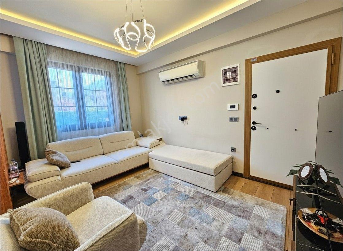 Goldhouse Dan Satılık Daire Taşyaka Da Modern Asansörlü Binada 1+1 - Görsel 12