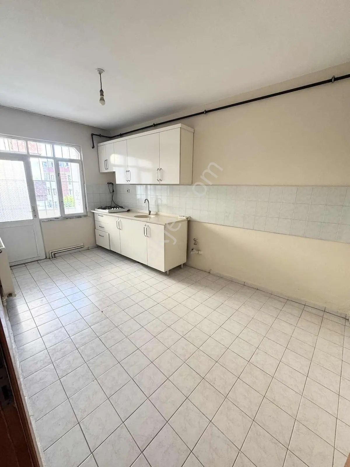 Yoldaş İnş Satılık Düz Giriş 2+1 100 M2 Daire 1. Kat Niteliğinde - Görsel 5