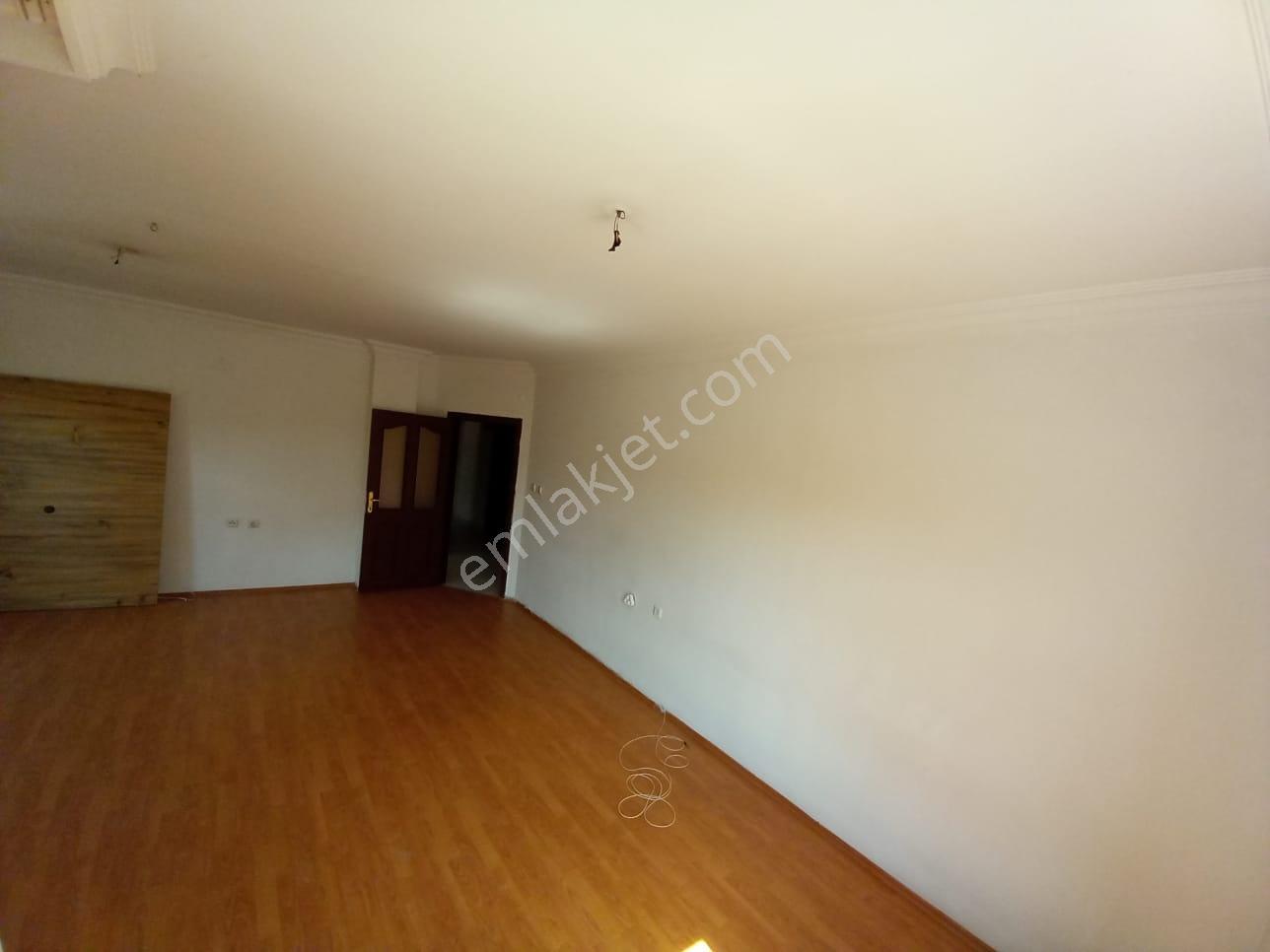 Çiçekli Mahallesinde 3+1 120m2 Ön Cephe - Görsel 9