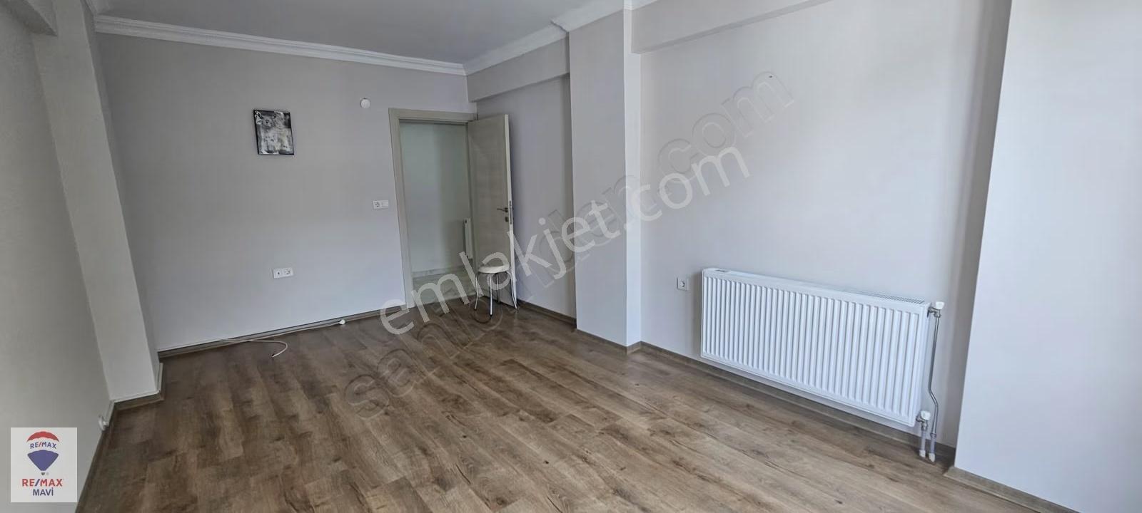 Remax Mavi Serdivan İstiklal Mah.3.kat,satılık, 140 M2, 3+1daire - Görsel 20