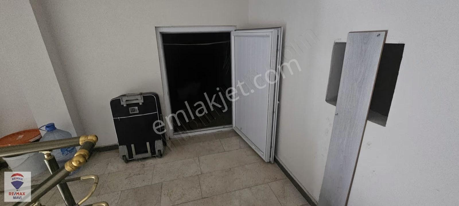 Remax Mavi Serdivan İstiklal Mah.3.kat,satılık, 140 M2, 3+1daire - Görsel 8