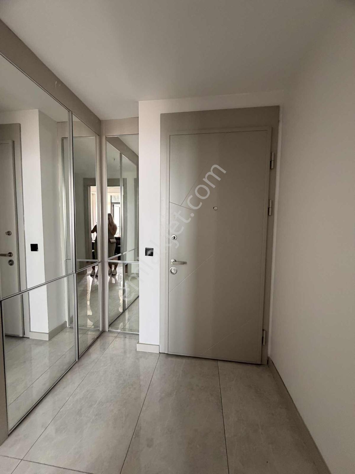 Empire İstanbulda Prestijli 2+1 | Konut, Ofis Kullanımına Uygun - Görsel 8