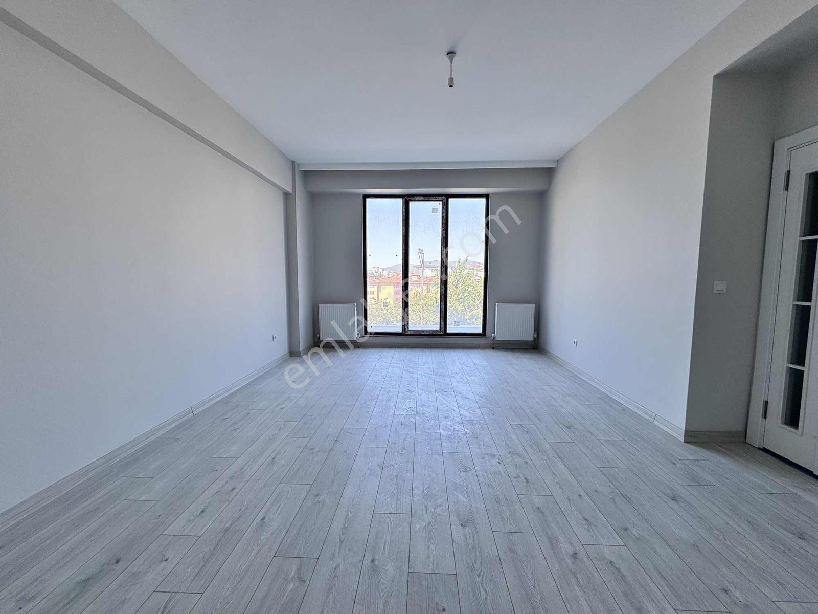Sancaktepe Turan Towers'ta Satılık 2+1 Sıfır Geniş Daire - Görsel 35