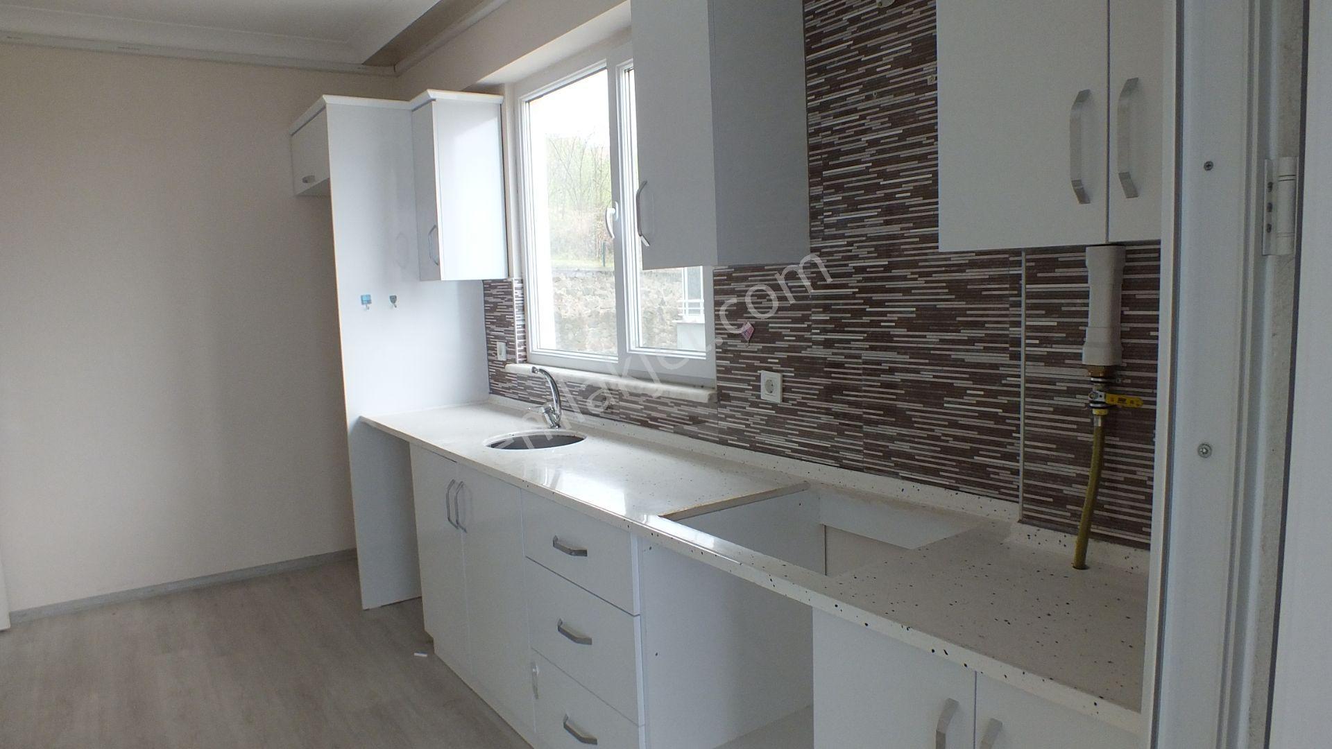 Kaşüstü Seyrantepe Evleri Kiralık 160m2 3+1 2. Kat Daire - Görsel 9