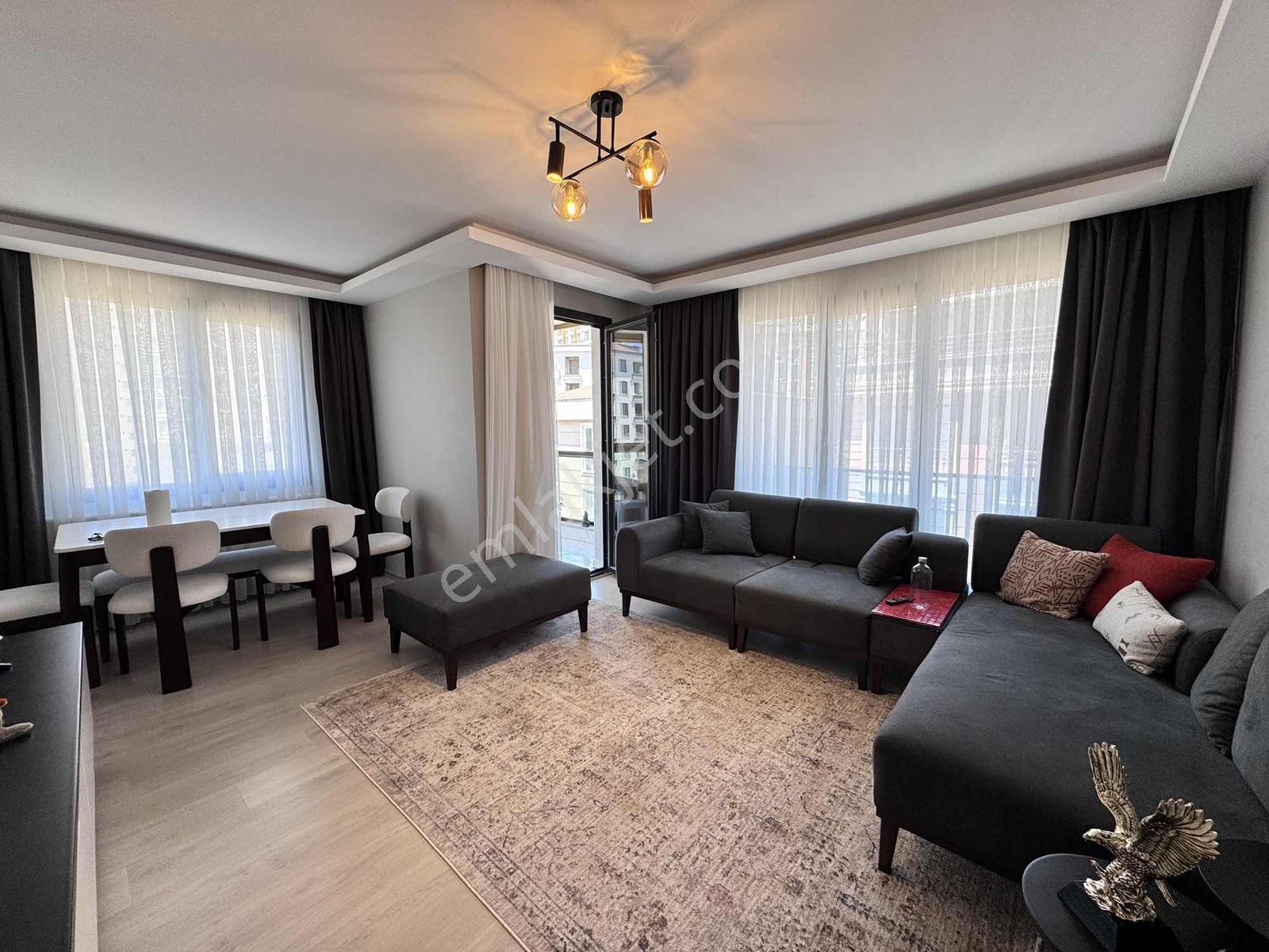 Çekmeköy Flora Park Sitesinde Kiralık 2+1 Arakat Daire - Görsel 11