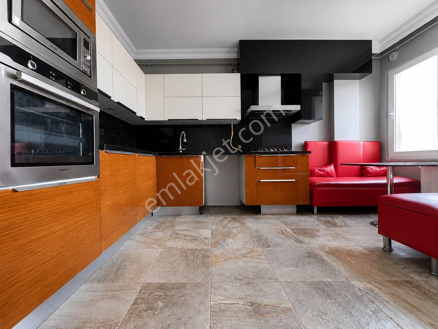 Çengelköy Doktorlar Sitesinde 155m2 Masrafsız Keyifli Daire - Görsel 26