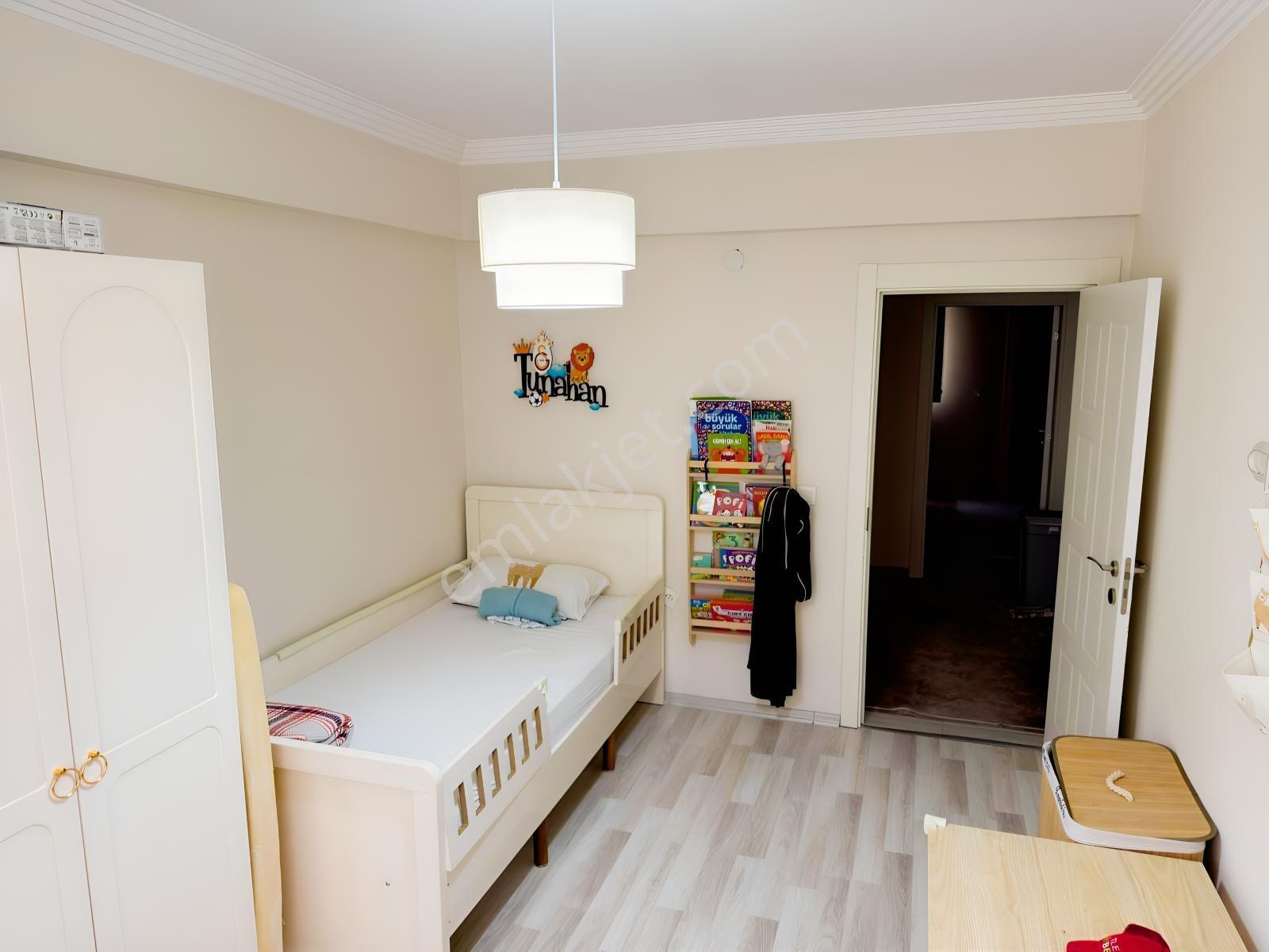 Suluova Merkezde. Belediye Hükümet Konağı Hastaneye 1 Dk Mesafed - Görsel 6