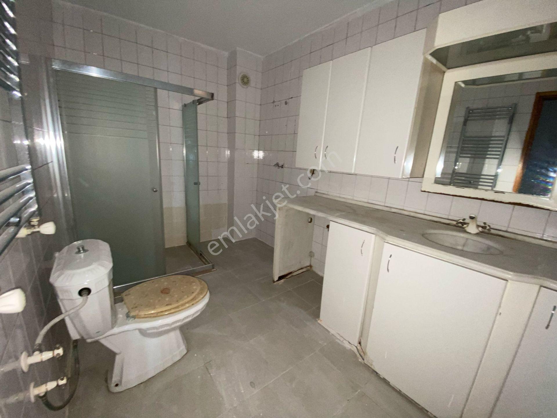 Yeşilyurt Ordu Cd.yanı Otoparklı 160m² 3+1 - Görsel 25