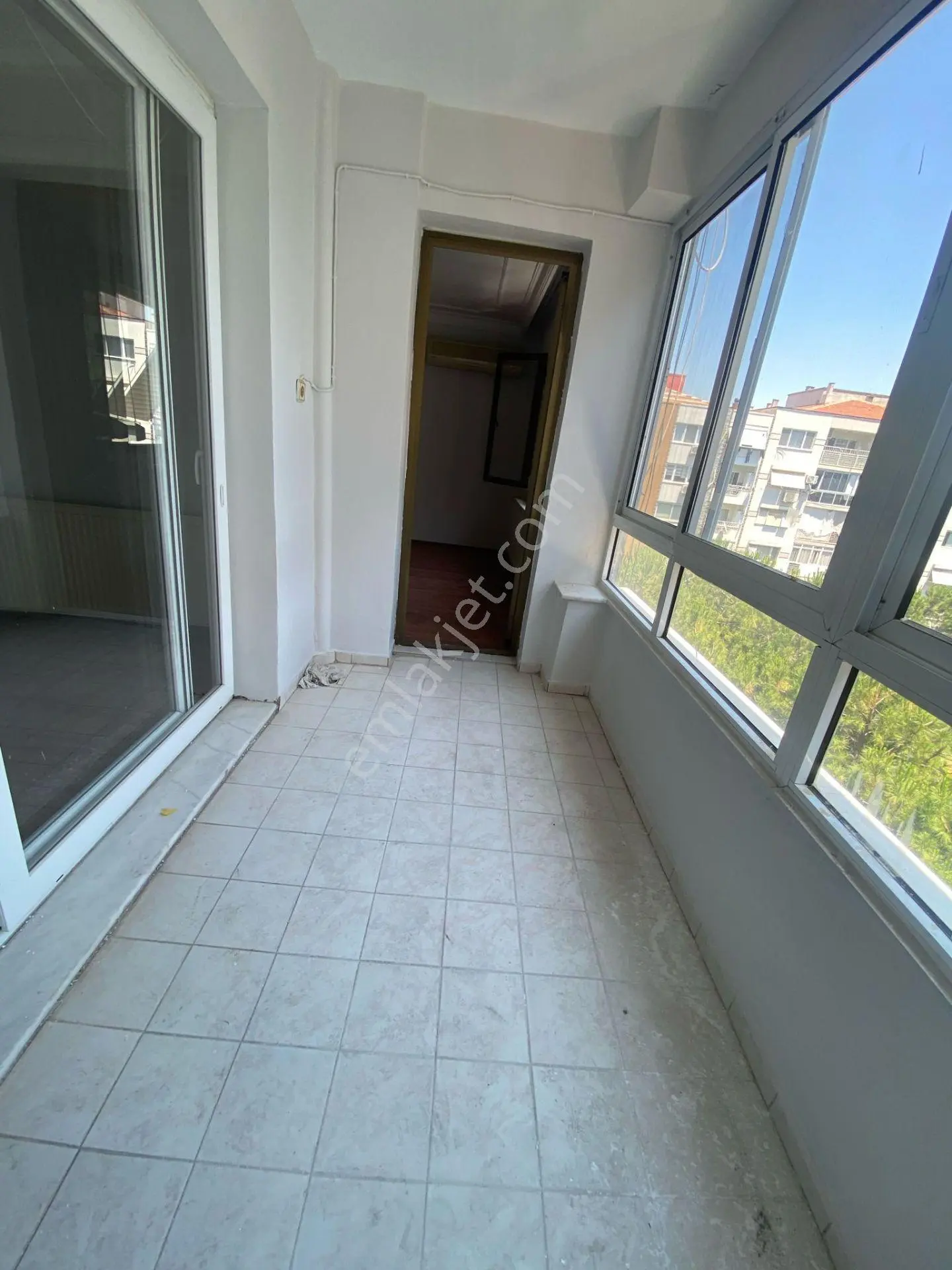 Yeşilyurt Ordu Cd.yanı Otoparklı 160m² 3+1 - Görsel 5