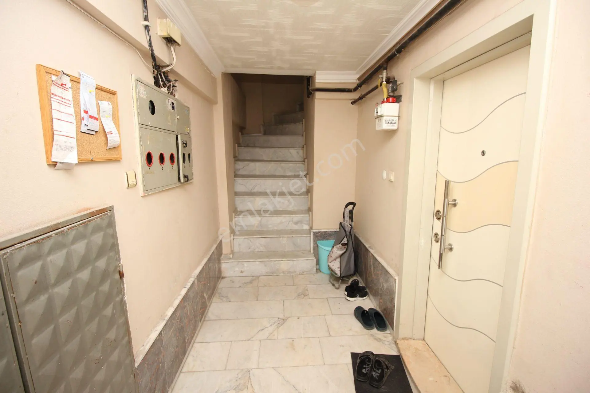 Şirinyer İzban Ve Nato Yanı Klimalı 2+1 Full Eşyalı Kiralık Daire - Görsel 3