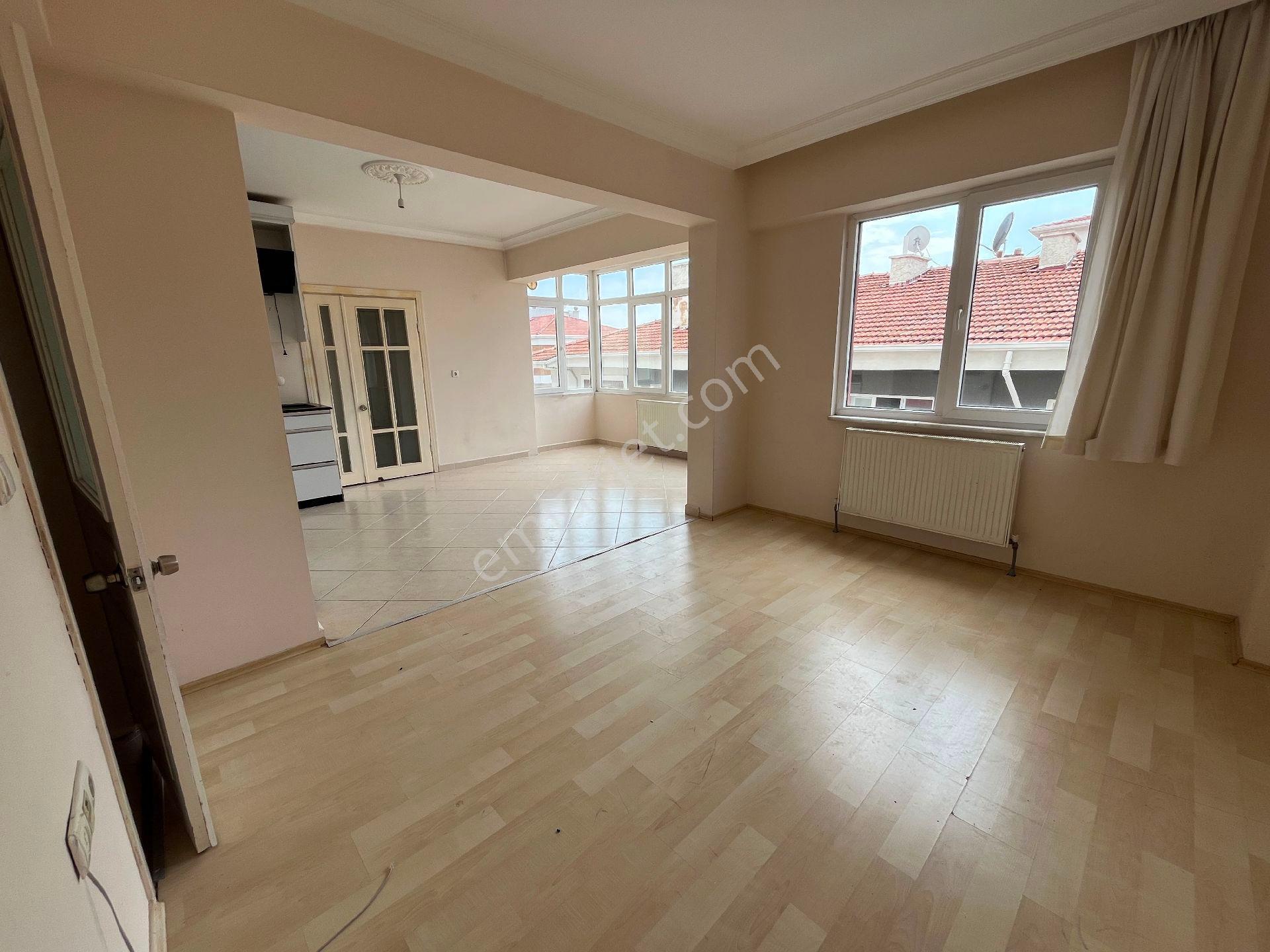 Bahçelievler Mahallesi Şenyurt 3+1 Kiralık Daire - Görsel 27