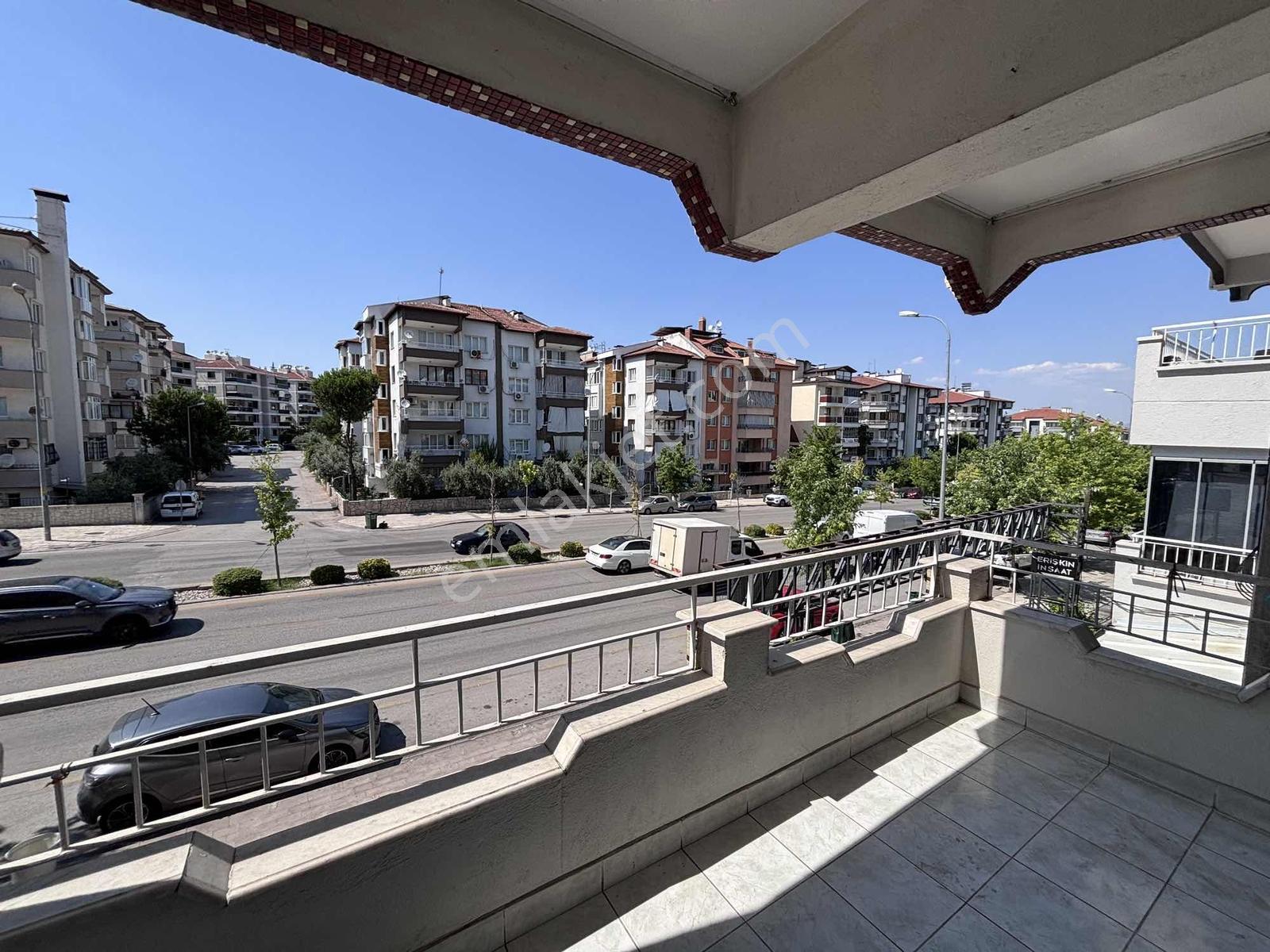 Century 21 Net'ten Ulus Caddesi'nde Kiralık Asansörlü 3+1 - Görsel 4
