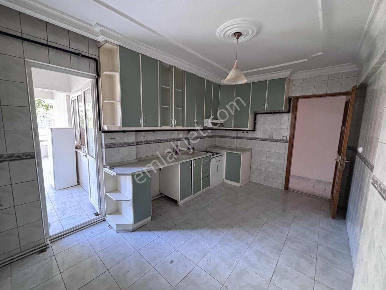 Century 21 Net'ten Ulus Caddesi'nde Kiralık Asansörlü 3+1 - Görsel 17