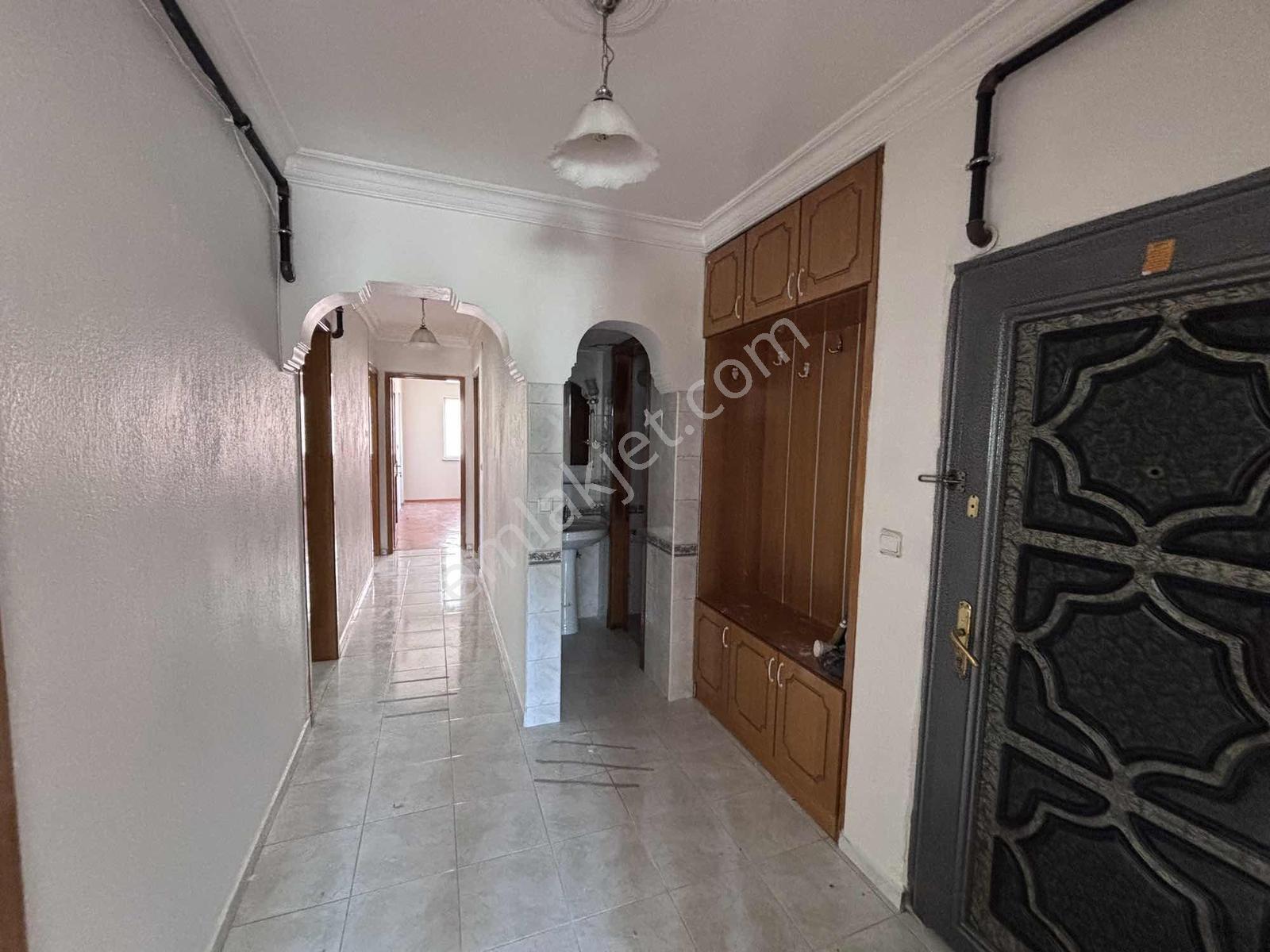 Century 21 Net'ten Ulus Caddesi'nde Kiralık Asansörlü 3+1 - Görsel 9