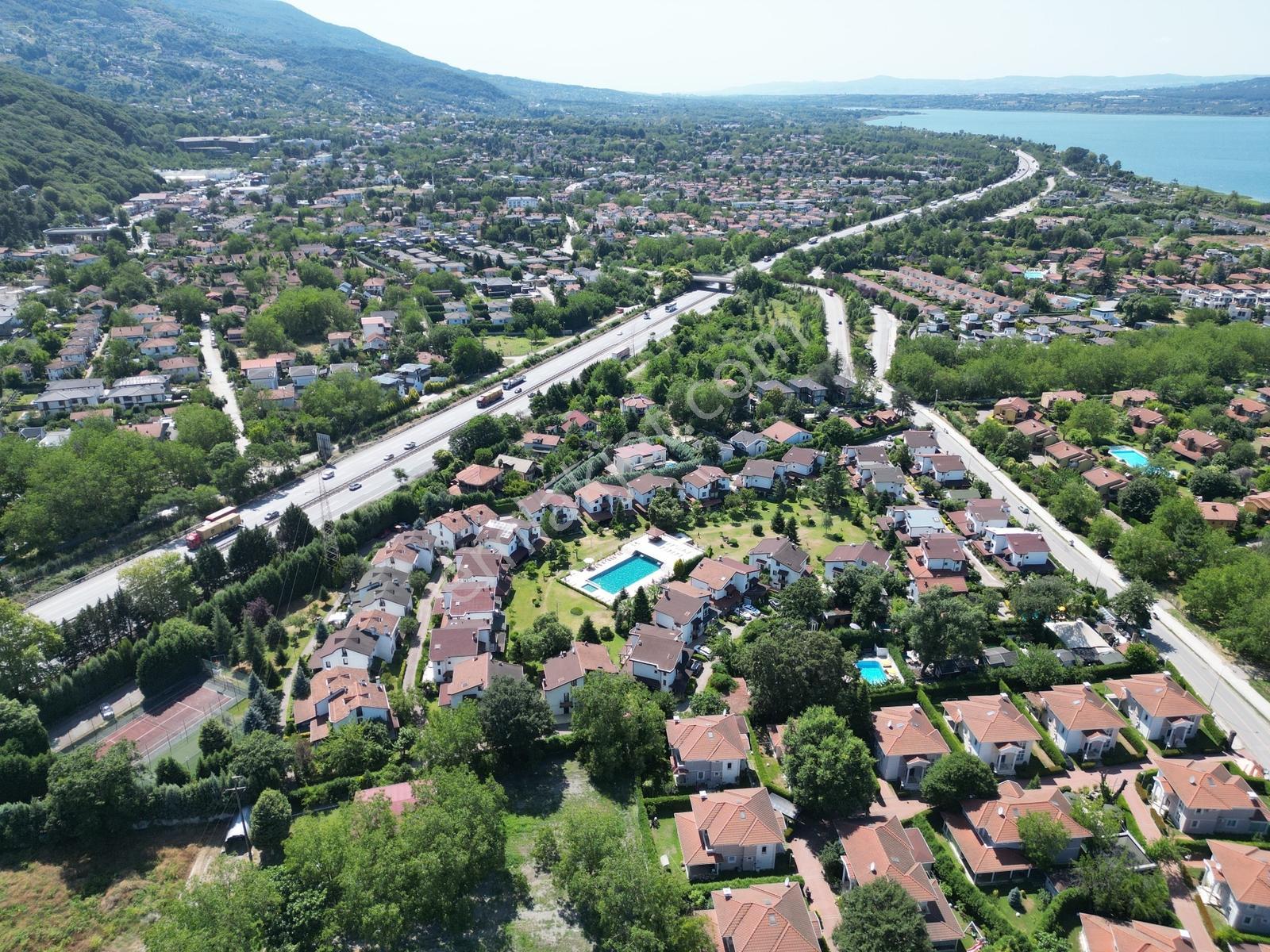 Sapanca Kırkpınar'da Satılık Çok Güzel 4+1 Villa - Görsel 19