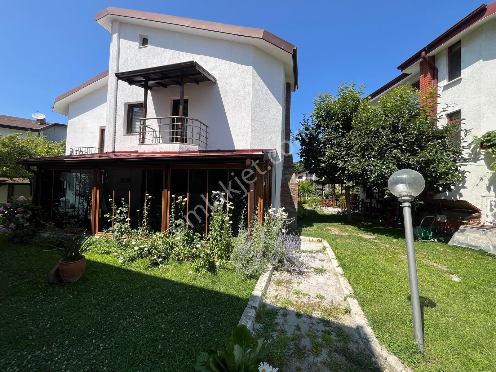 Sapanca Kırkpınar'da Satılık Çok Güzel 4+1 Villa - Görsel 14