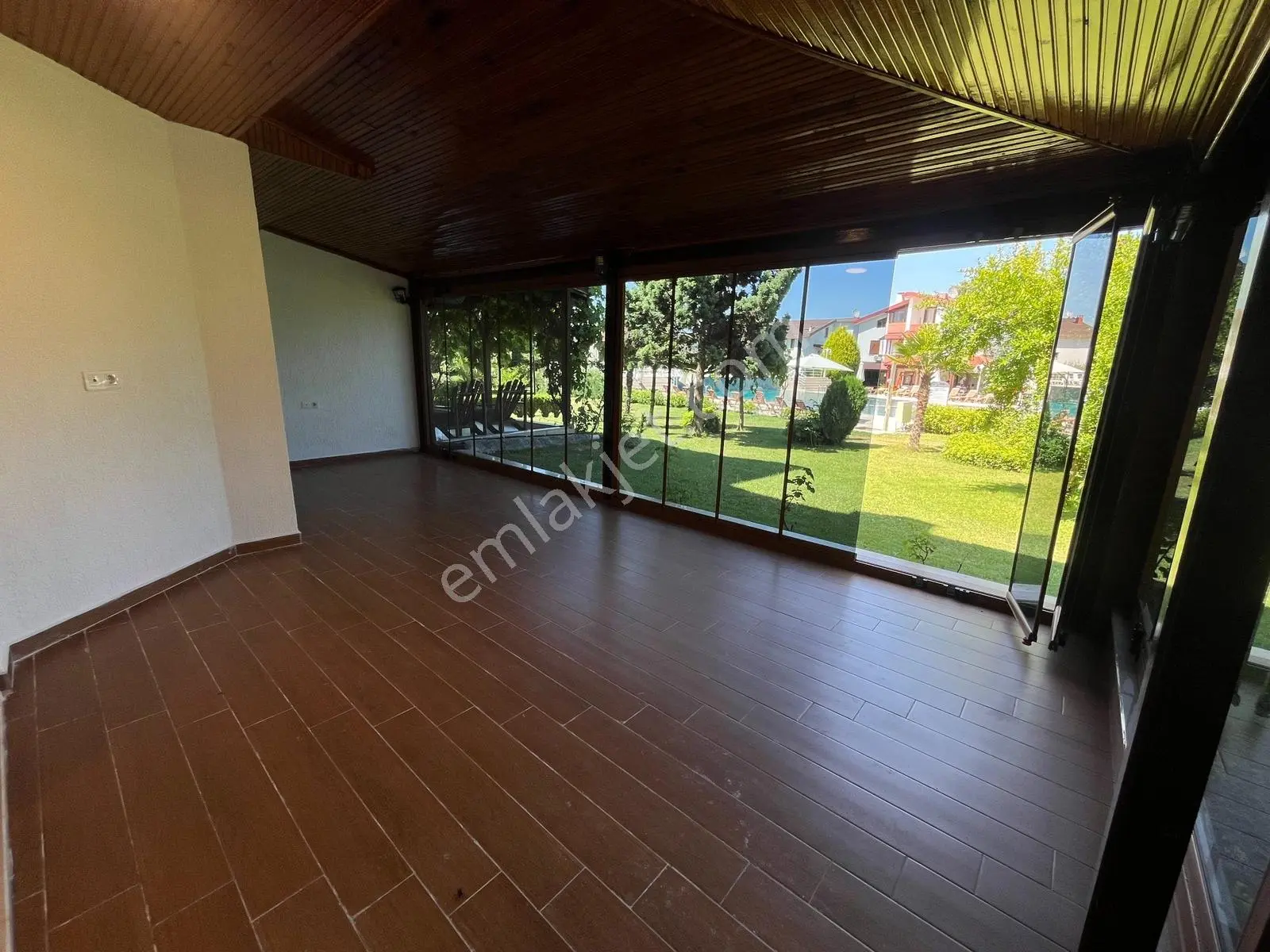 Sapanca Kırkpınar'da Satılık Çok Güzel 4+1 Villa - Görsel 4